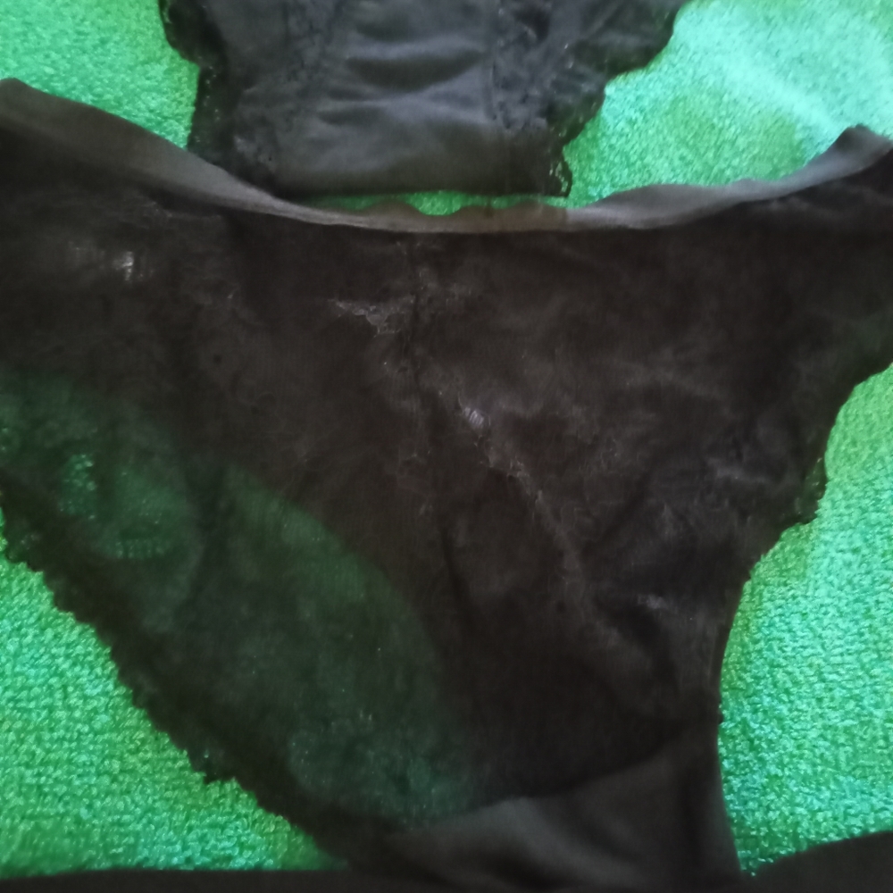 Panties - Picture 2 of 6